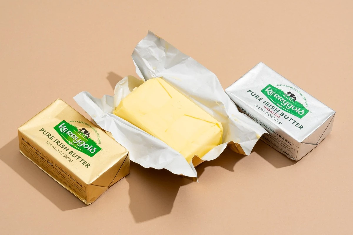 Cómo el profesional de la tecnología alimentaria identifica la mantequilla REAL por 2 sellos clave en el paquete - image 1