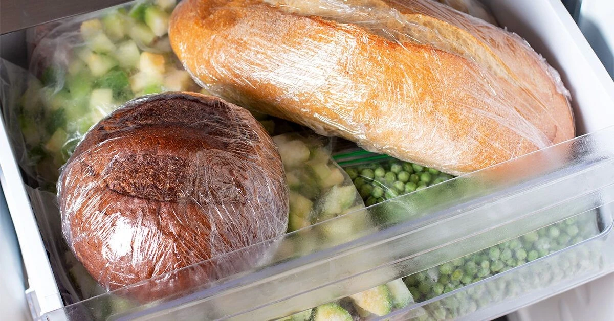 Congelan el pan para perder peso: dos razones nutricionales que los expertos no quieren que sepas - image 1