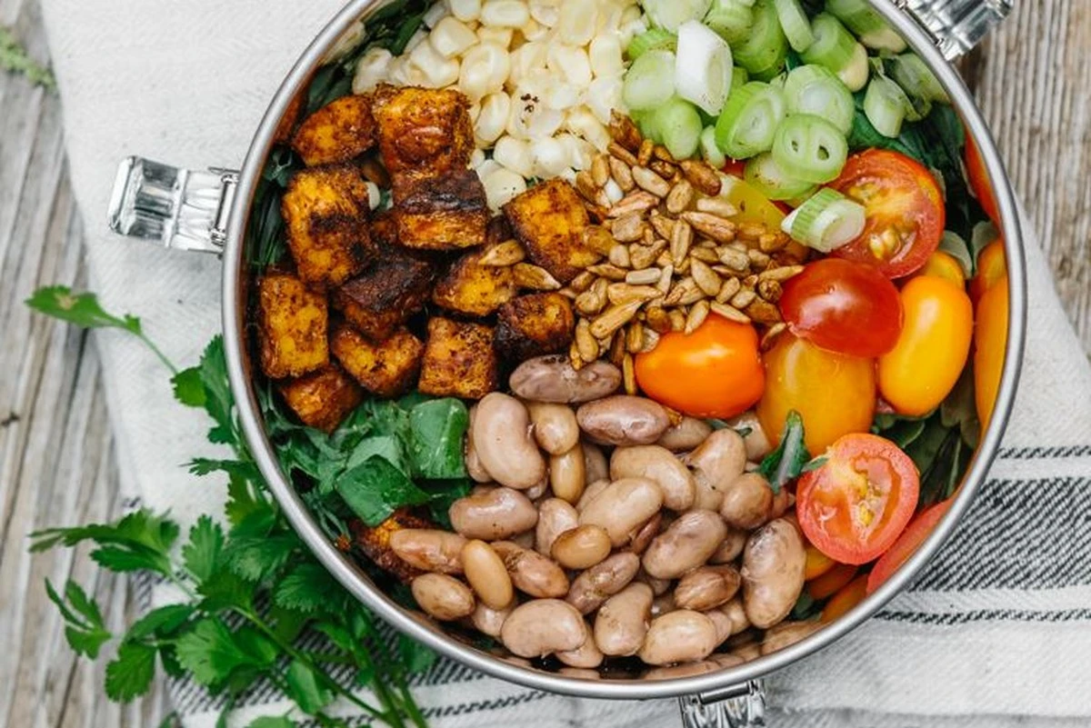 El Secreto de la Ensalada que Conquistó a Mi Amiga (y Ahora a Mí) - image 1