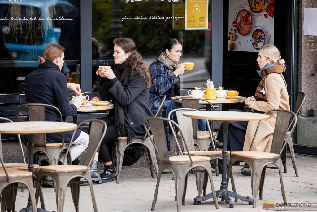 Fraude o Crisis: Los Restaurantes Famosos y Empresas Legendarias que Cayeron en Bancarrota en 2025