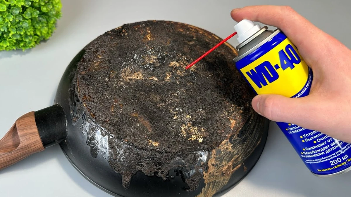 La servilleta mágica que resucita sartenes viejas: adiós a la grasa incrustada - image 1