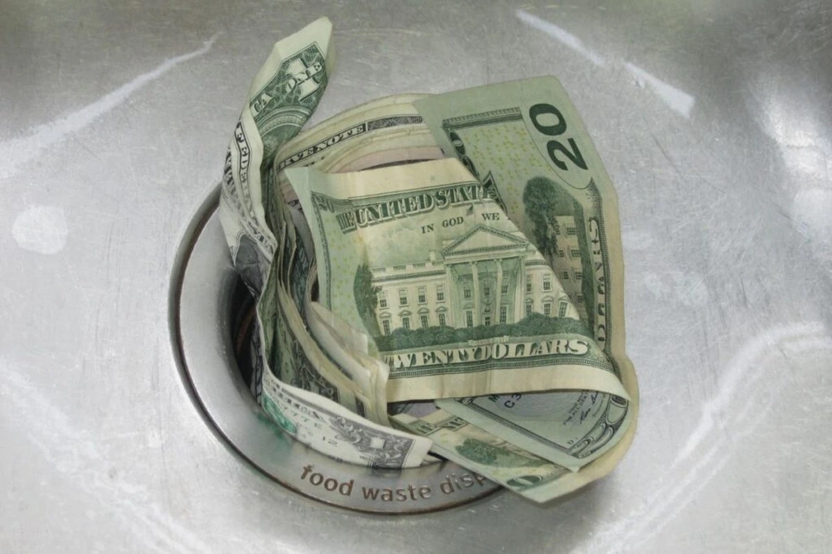 La única cosa en tu casa que drena tu dinero (y cómo deshacerte de ella) - image 1