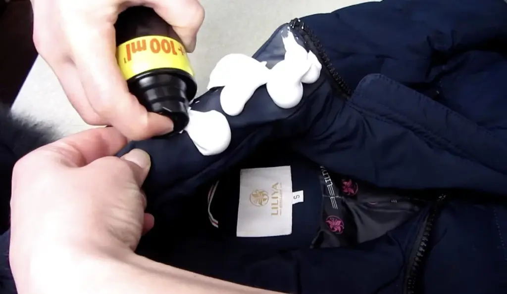 Limpieza en seco de tu plumífero: El truco con espuma de afeitar que te ahorrará lavados