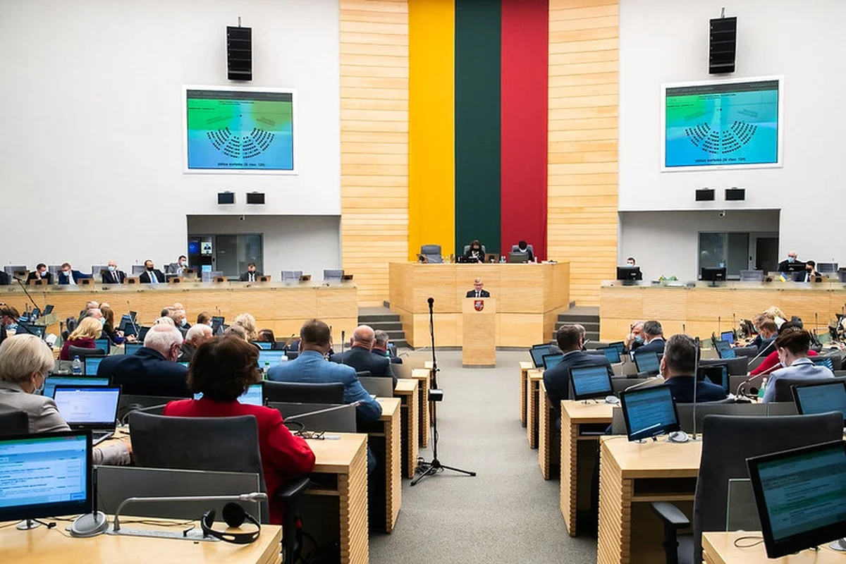 Olekas confía en la Ministra Šakalienė: