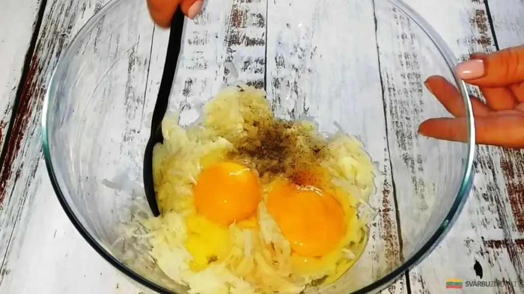 Papa y huevo: la pareja perfecta para desayunos, comidas y cenas con sabor a pizza