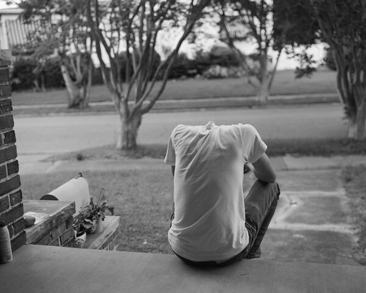 Por qué es startTime el crisis de los 40 en hombres y cómo los humoristas la abordan - image 1