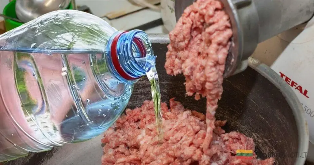 Por qué las cocineras expertas añaden agua con gas a las albóndigas