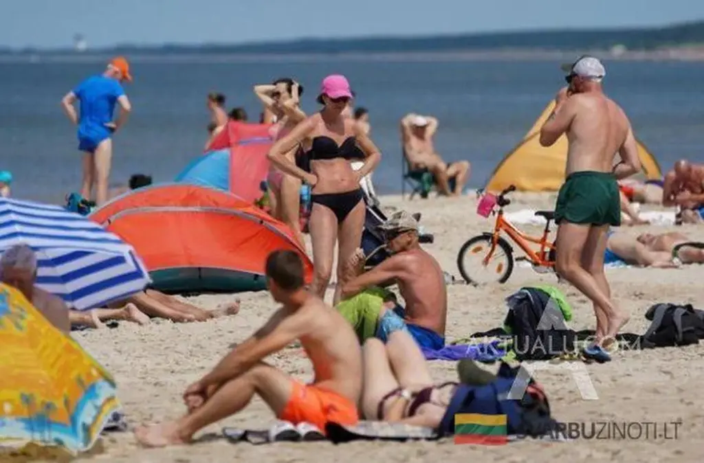 Prohibido poner música en la playa: la multa podría ascender a 200 euros