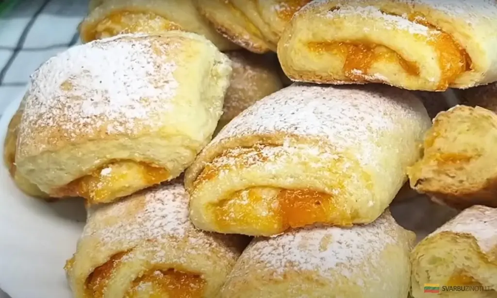 5 minutos y un vaso de requesón: la receta secreta de panecillos esponjosos que no te creerás