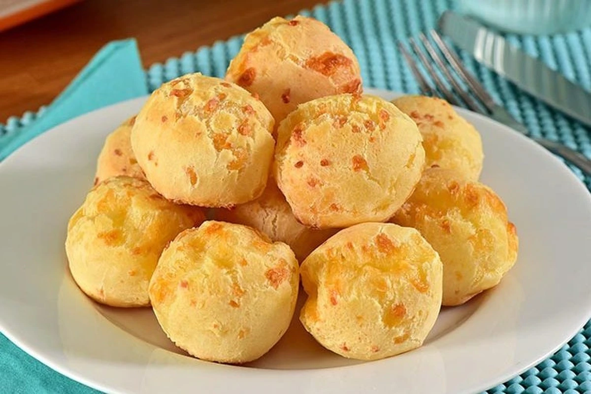 5 minutos y un vaso de requesón: la receta secreta de panecillos esponjosos que no te creerás - image 1