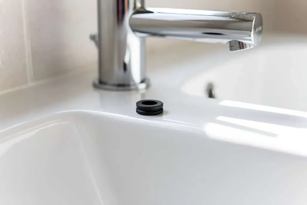 Adiós al goteo: la solución de menos de 3 euros que evita llamar al fontanero