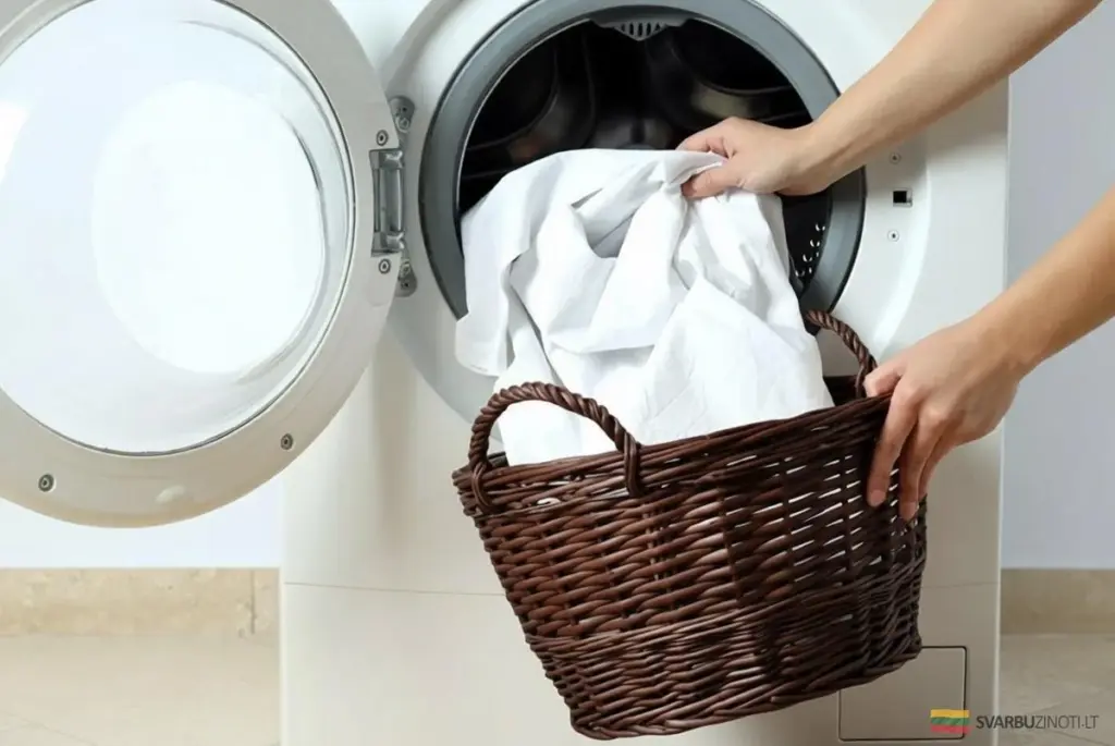 Adiós a los detergentes: 2 trucos caseros que dejarán tu ropa impecable