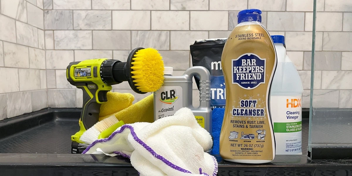 Adiós al sarro en la ducha: 2 cucharadas de ácido cítrico y tu cabina brillará como nueva - image 1