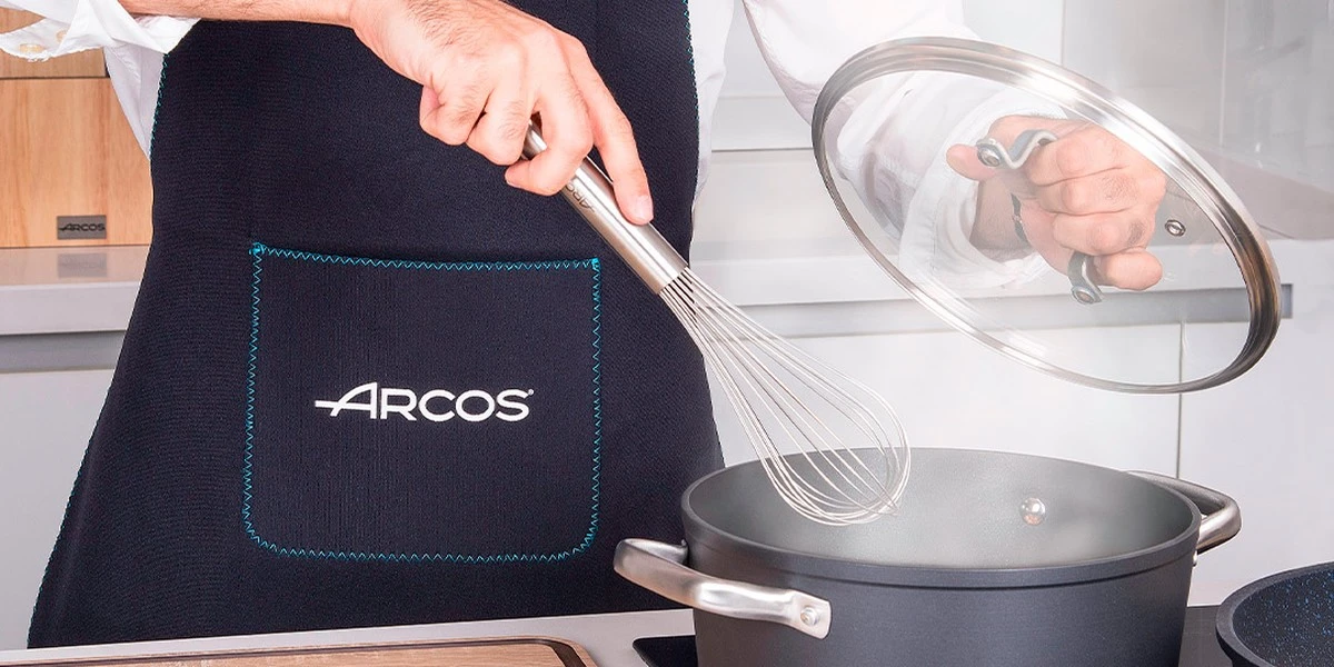 Adiós grasa: el truco del barreño para dejar tus tapas de vidrio impecables en minutos - image 1