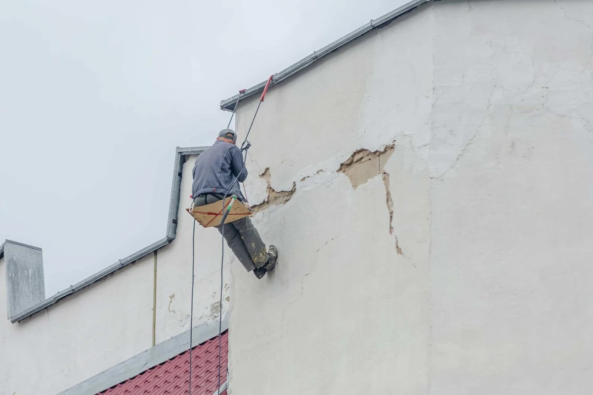 Adiós masones: la fórmula secreta para sellar grietas exteriores que dura años - image 1