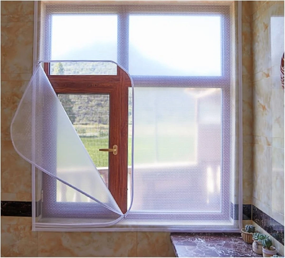 Aislamiento de ventanas en invierno y verano: el truco de estudiante que funciona - image 1