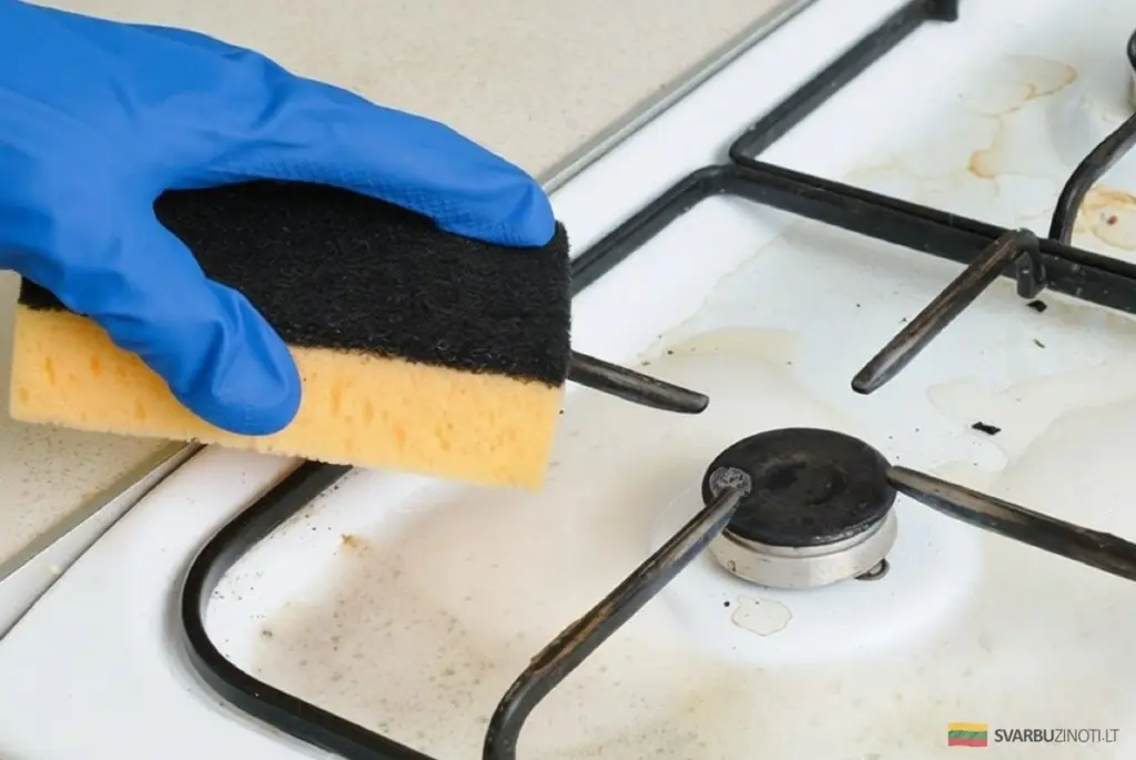 Despídete de las manchas de grasa viejas en 5 minutos: el truco casero que sí funciona