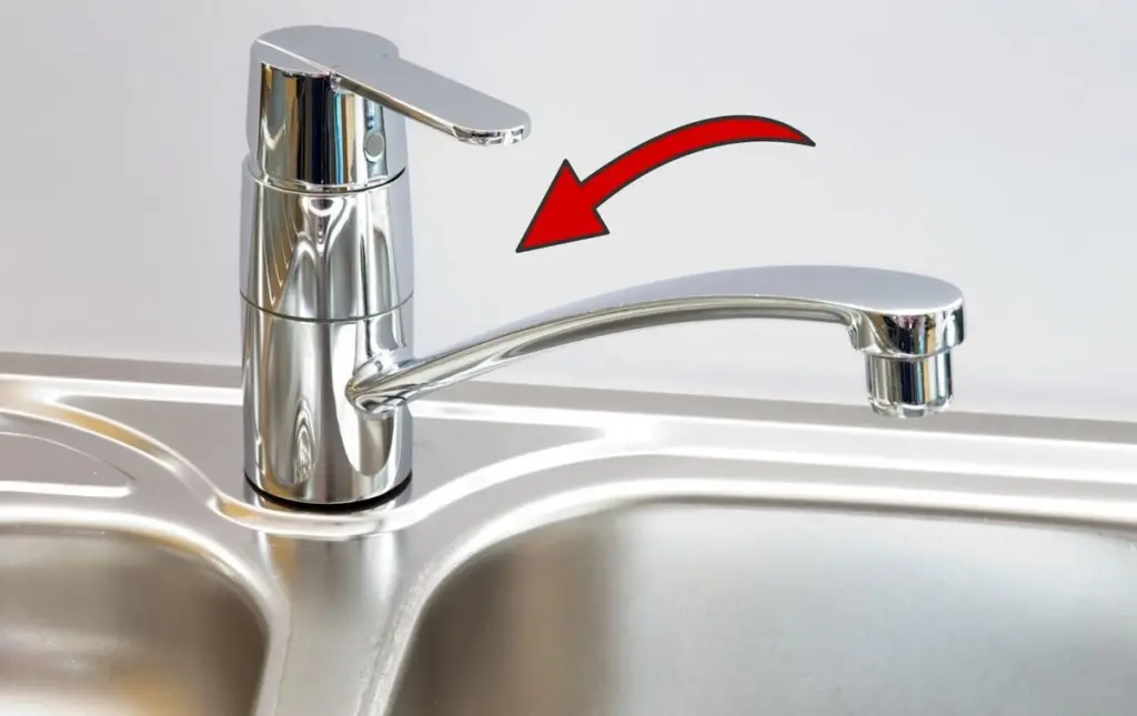 El secreto de brillo para grifos oxidados: la solución casera que usan los expertos