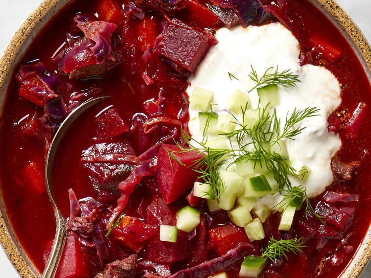 El secreto de los chefs para un borscht perfecto en 15 minutos - image 1