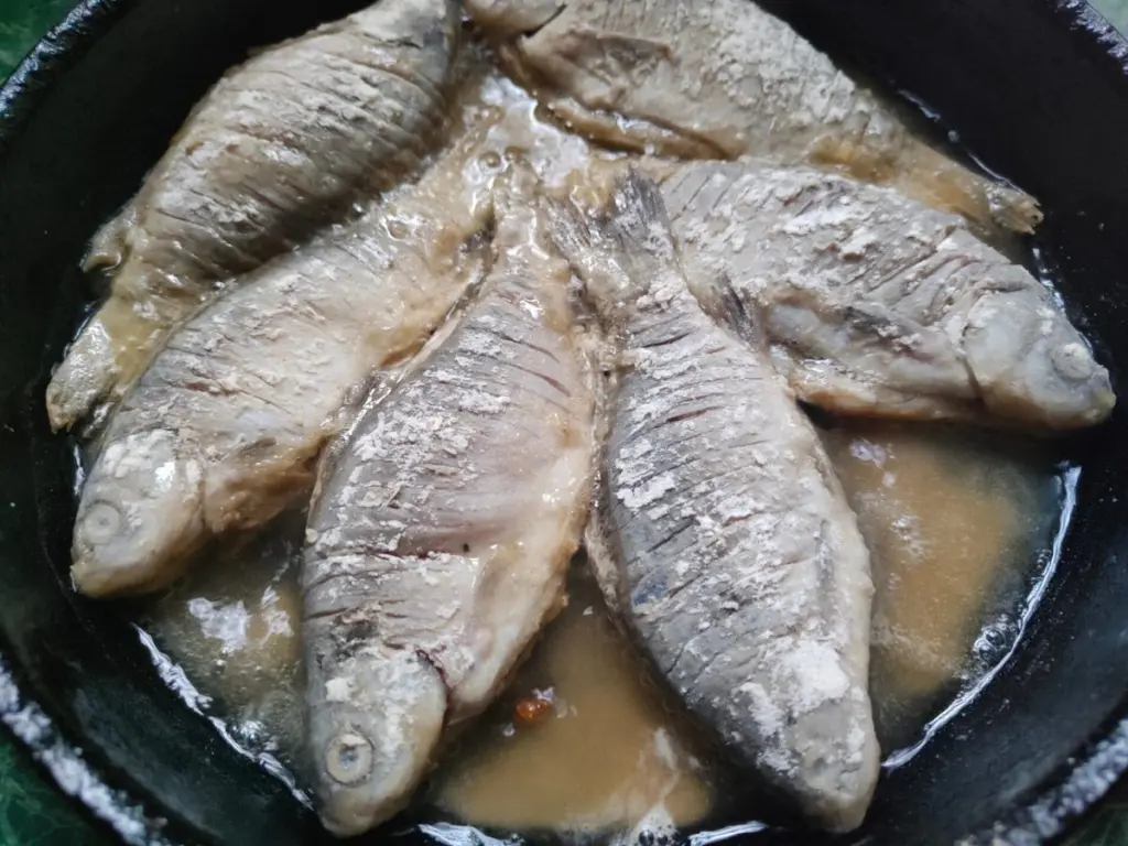 El secreto para freír pescado crujiente y perfecto cada vez