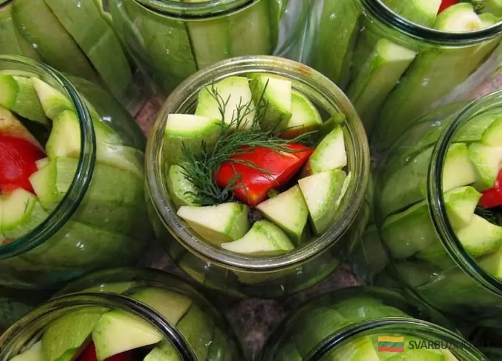 El secreto para unas calabacines marinados crujientes y deliciosos: ¡un sabor que te conquistará!