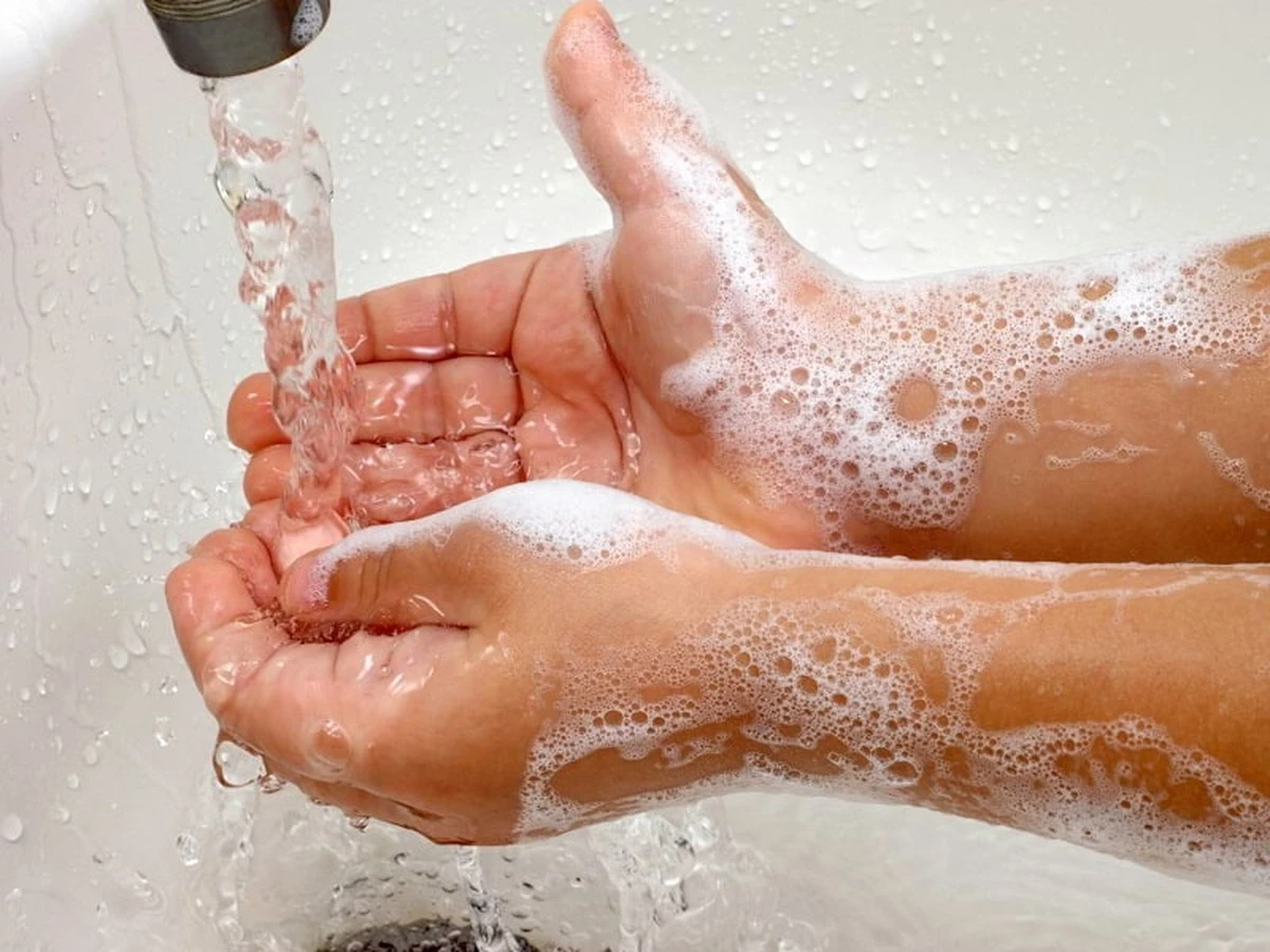 El secreto para unas manos impecables tras cocinar remolacha, pescado o ajo - image 1