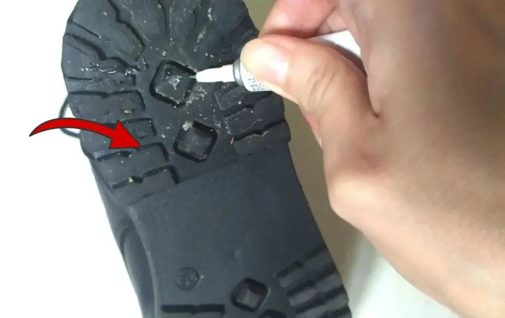 El truco de mi abuelo para no resbalar en el hielo: con solo 1 objeto casero, camino segura como en goma