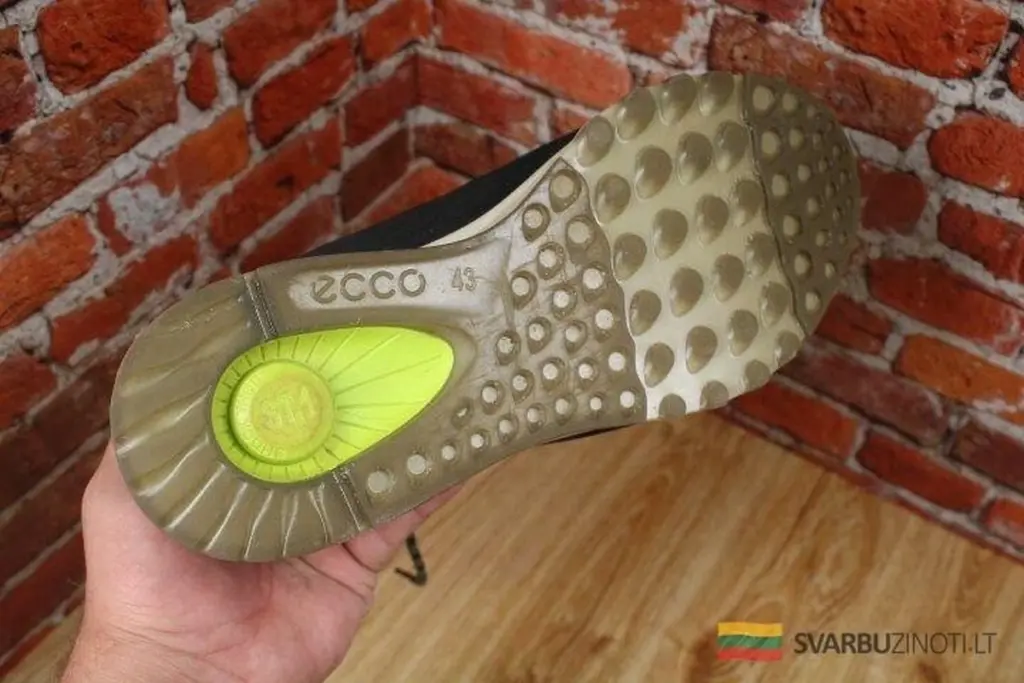 Evita resbalones: trucos caseros para hacer tus zapatos antideslizantes