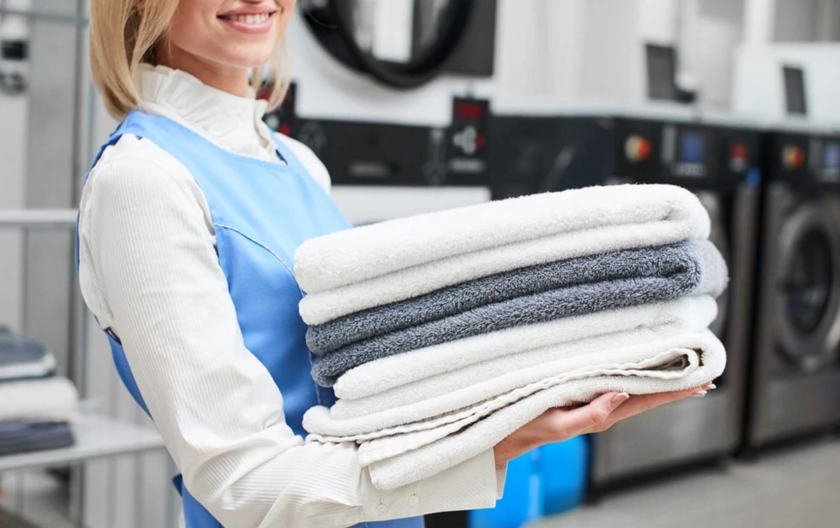 La costumbre en el lavado que las abuelas nunca hacen: ¡convierte tus toallas en papel de lija áspero! - image 1