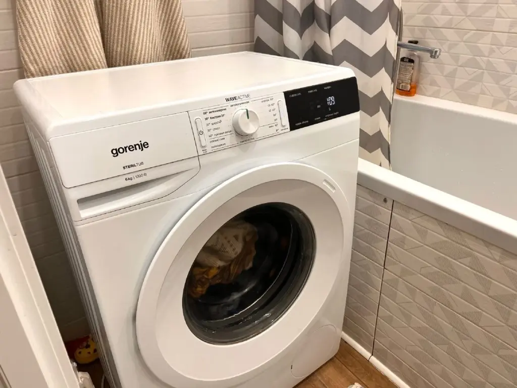 Mi lavadora tiene 17 años y funciona como nueva: el secreto está en esta goma