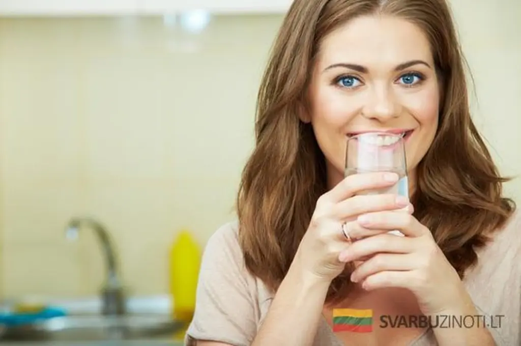 Reflujo y peso: el truco de 2 minutos que equilibra tu pH y mejora tu digestión