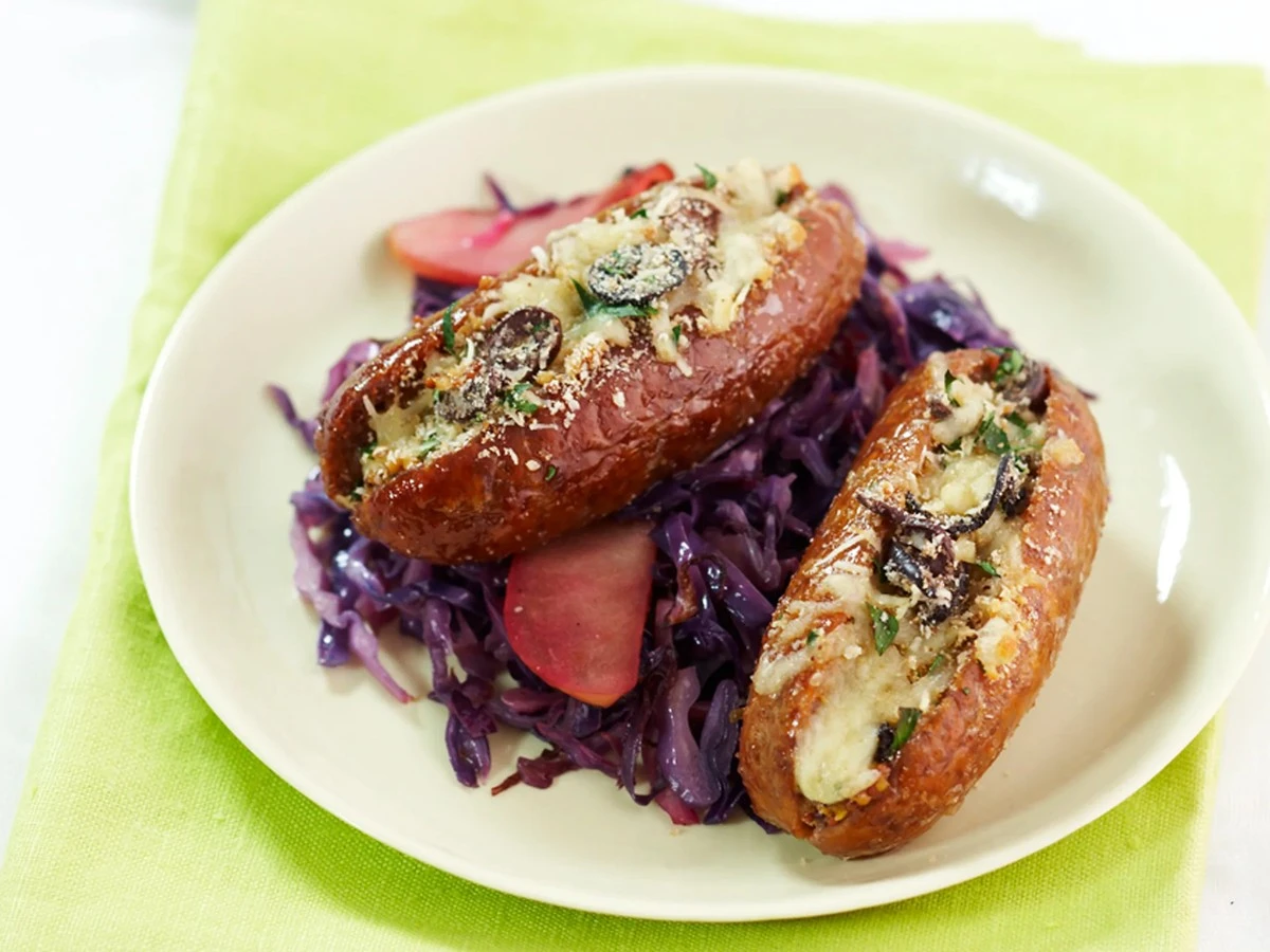 Salchichas rellenas de queso: El secreto para una cena deliciosa y rápida - image 1