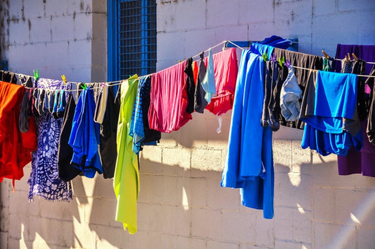 Si secas ropa en el radiador o calentador, lee esto urgentemente: una vez basta para arruinar tus prendas - image 1