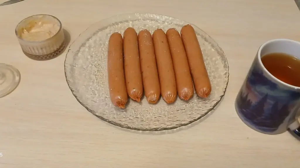 Tres números en tus salchichas: si los ves, desiste de comprar el producto – 0 carne en su composición