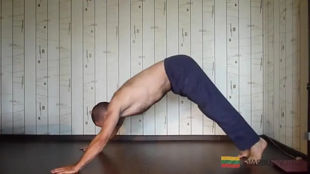 5 ejercicios de Paul Bragg para una columna vertebral saludable y flexible