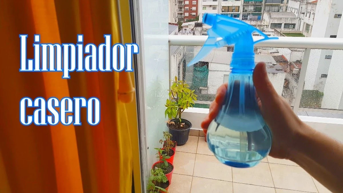 El secreto de ventanas impecables sin esfuerzo: tu aliado inesperado y un truco de periódico - image 1