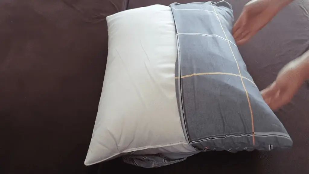 El truco de la funda de almohada 50x70 para que tu cama parezca de catálogo