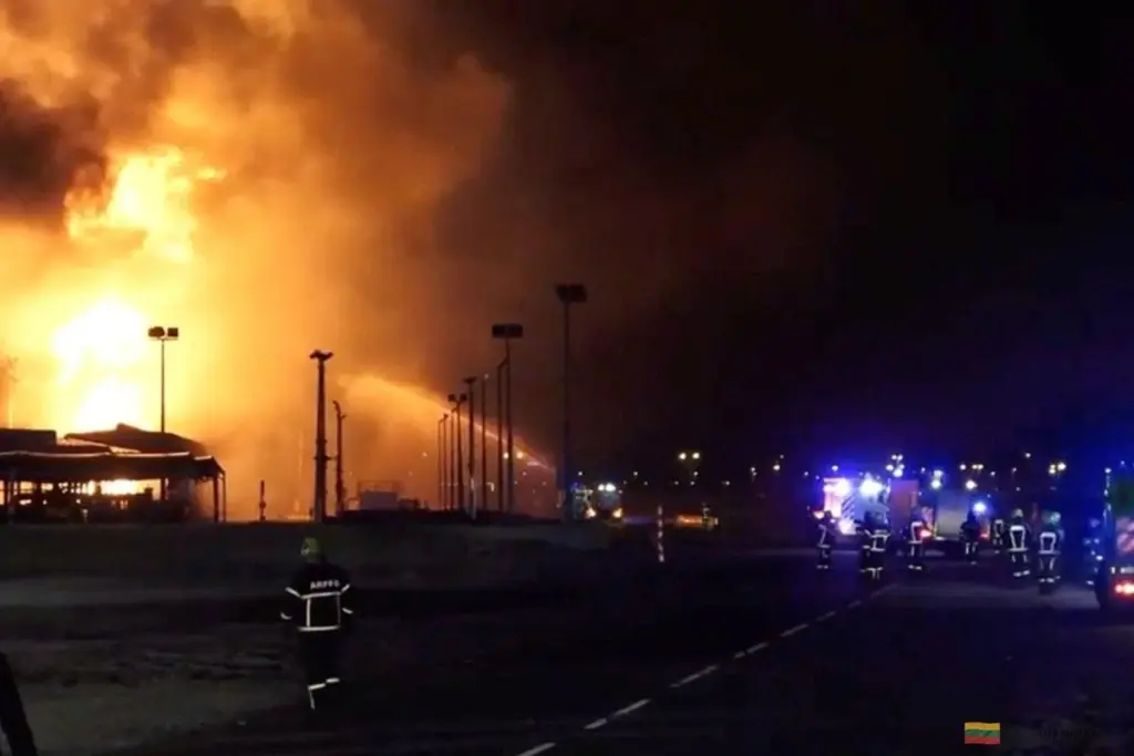 En el Golfo Pérsico: Explosiones Constantes y la Cruda Advertencia de los Expertos
