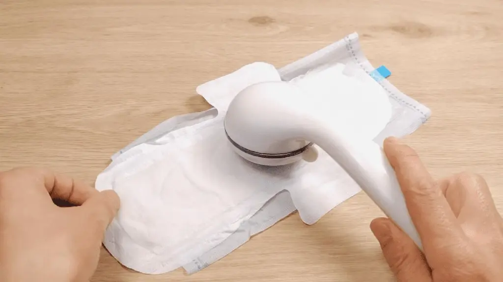 Limpia tu alcachofa de ducha en 15 minutos: el truco del vinagre y una "cosa" que te ahorrará el fontanero