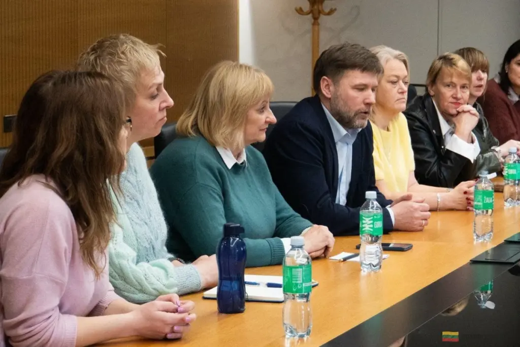 Los profesores de la escuela secundaria de Alytus: las negociaciones fracasan y la crisis educativa se agrava