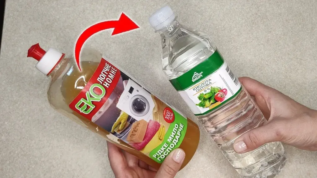 Mezcla jabón y vinagre: el tándem infalible para un hogar reluciente