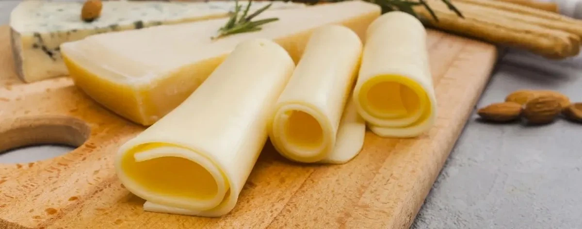 Una gota de yodo revela la verdad: cómo verificar el queso en 2 segundos - image 1