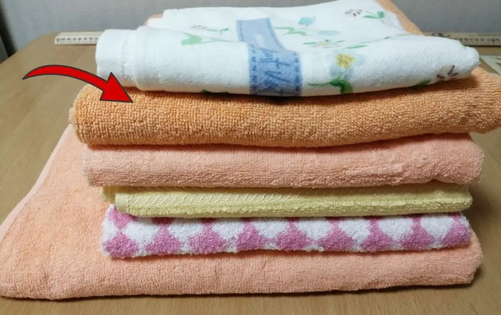 Vieja mancha de grasa en tus paños de cocina? La abuela de mi amiga los hizo desaparecer con este truco